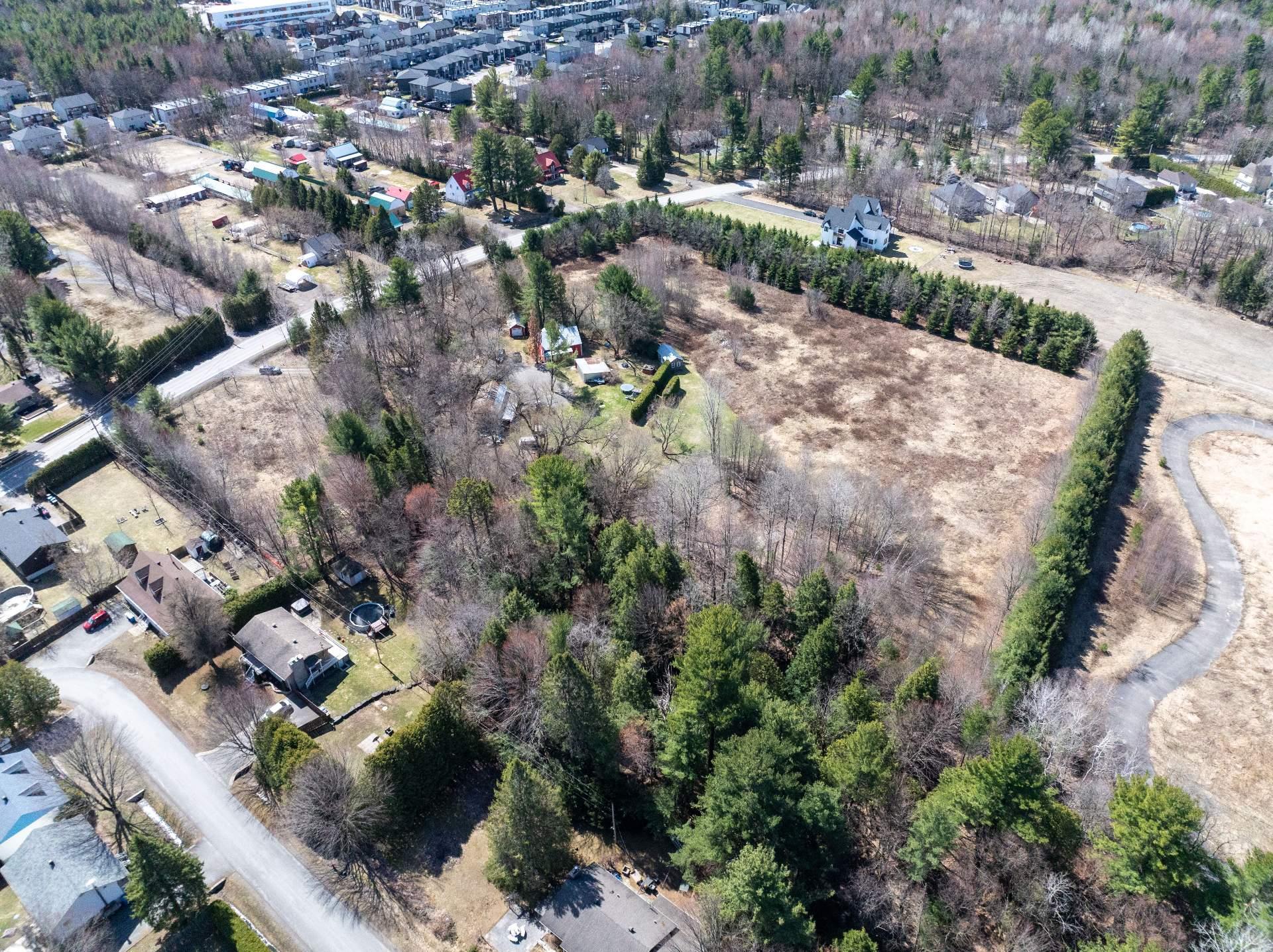 









1253


Ch. Pincourt

,
Mascouche,




QC
J7L2X8

