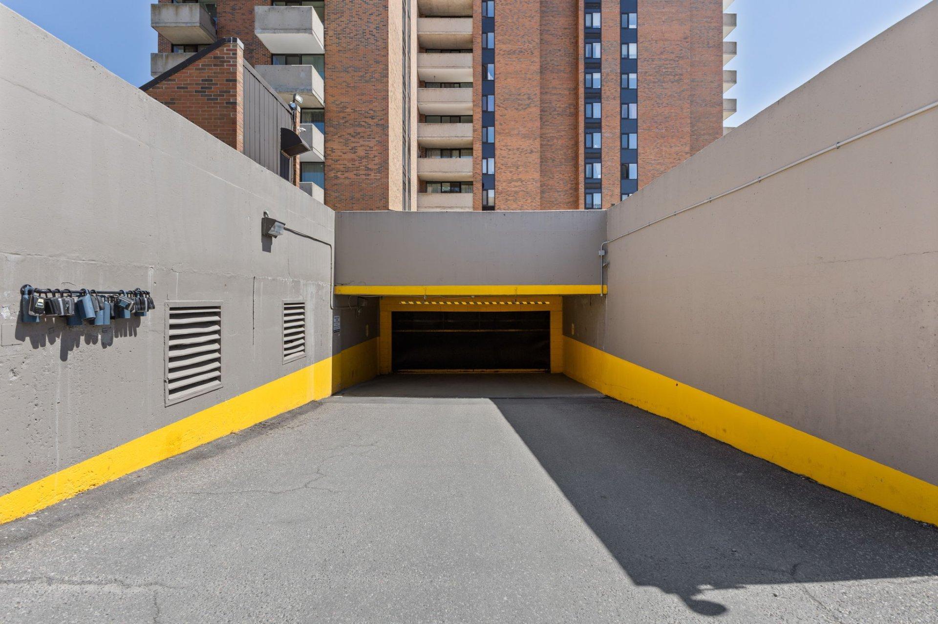 









285


Rue Laurier

, 1007,
Gatineau (Hull),




QC
J8X3W9

