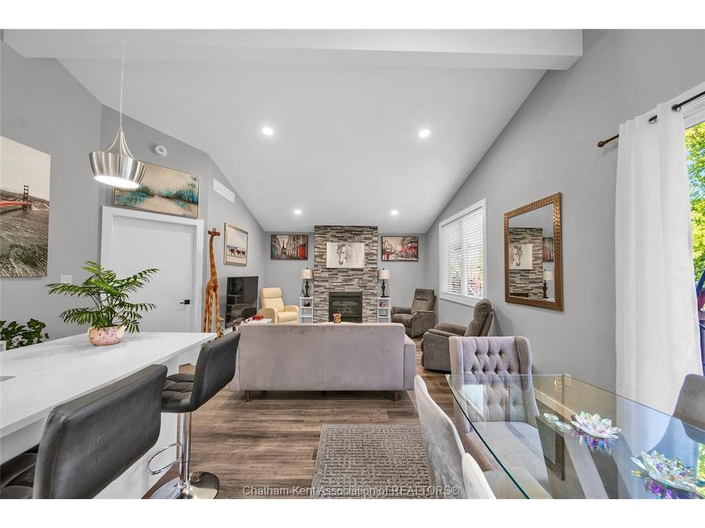 









35


Clara

Crescent,
Chatham,




ON
N7M 0R8

