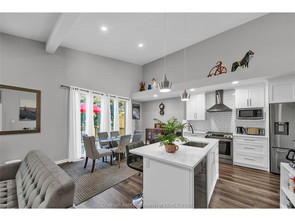 









35


Clara

Crescent,
Chatham,




ON
N7M 0R8

