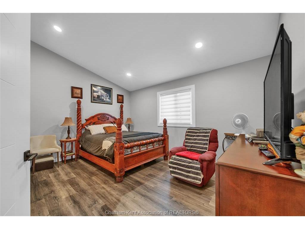 









35


Clara

Crescent,
Chatham,




ON
N7M 0R8


