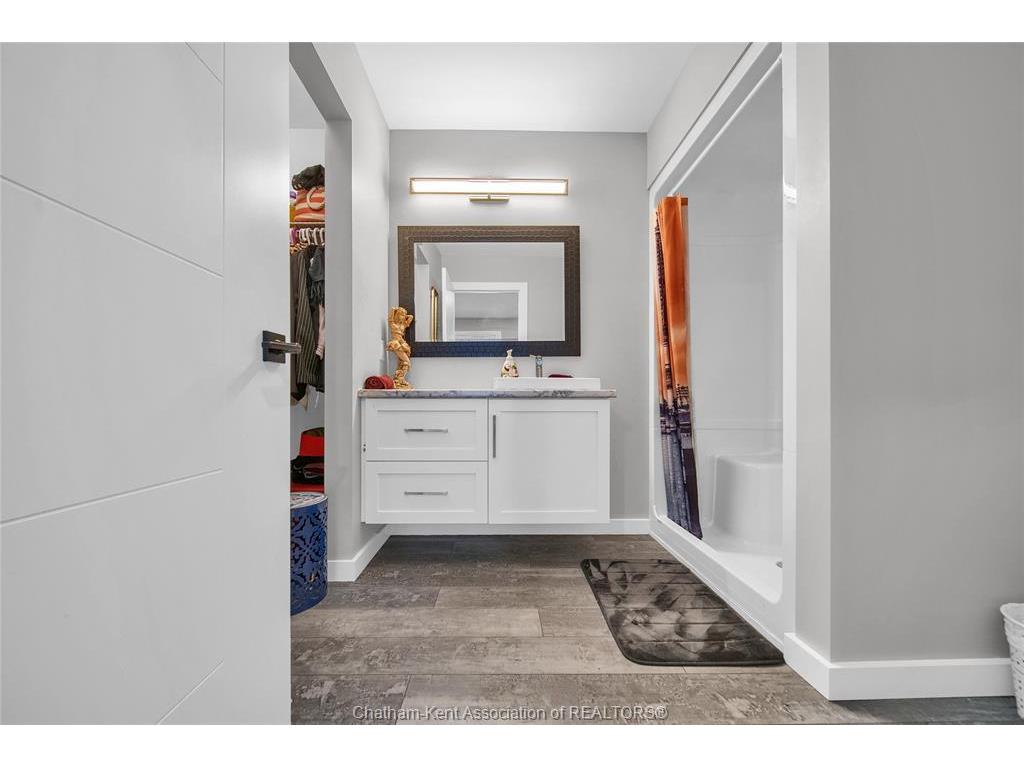 









35


Clara

Crescent,
Chatham,




ON
N7M 0R8

