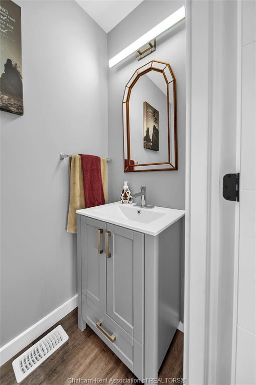 









35


Clara

Crescent,
Chatham,




ON
N7M 0R8

