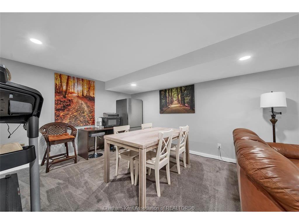 









35


Clara

Crescent,
Chatham,




ON
N7M 0R8

