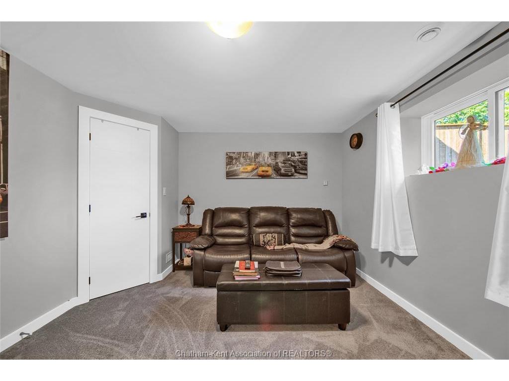 









35


Clara

Crescent,
Chatham,




ON
N7M 0R8

