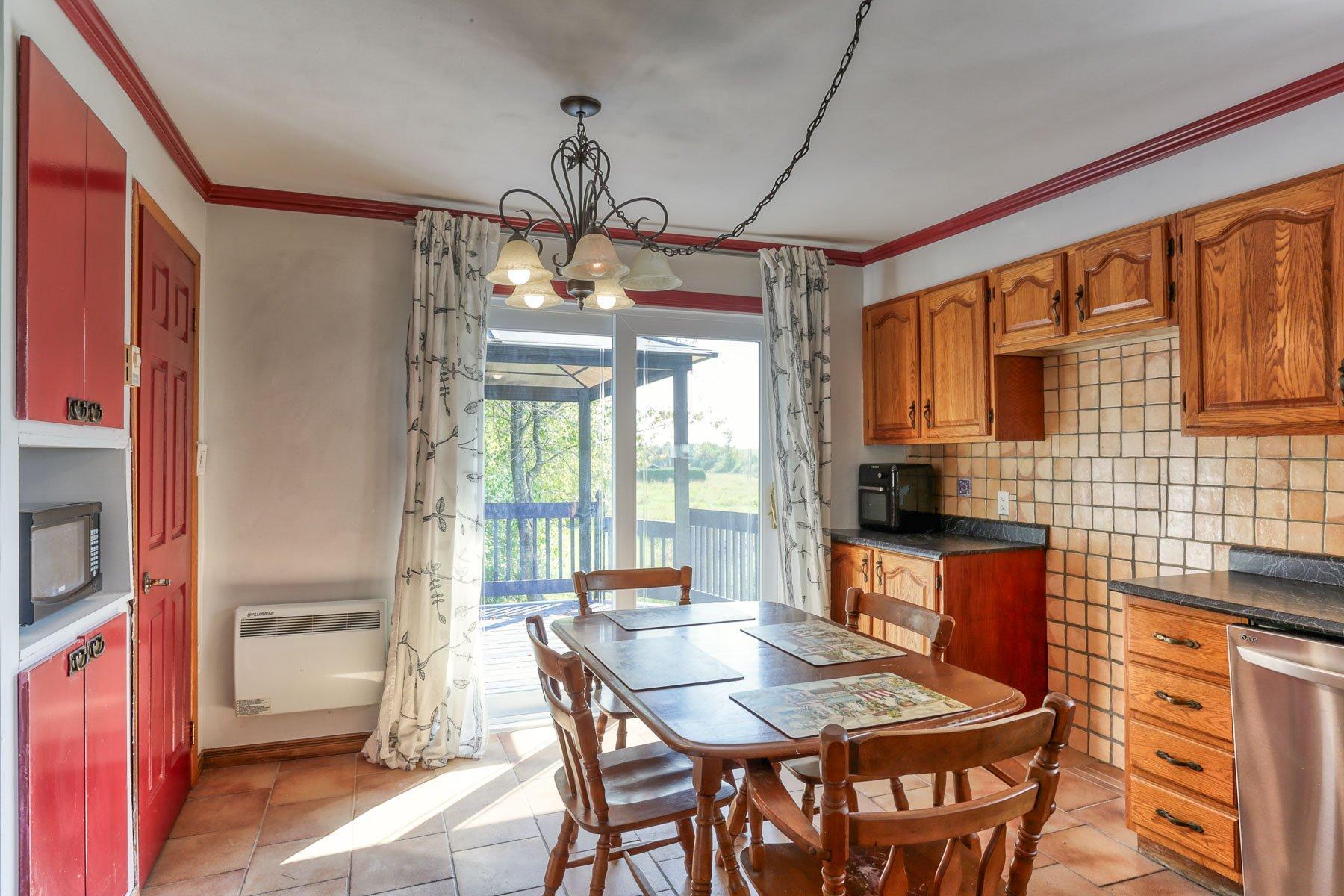 









484


Ch. Montréal

,
Maskinongé,




QC
J0K1N0

