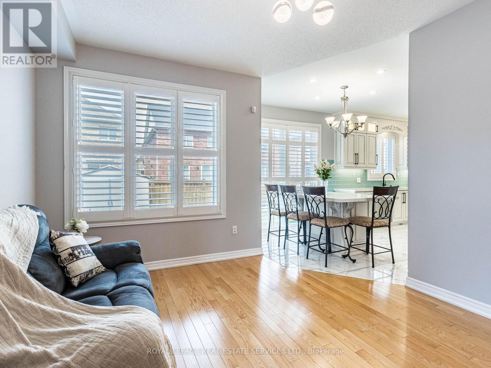 












22 RISEBOROUGH DRIVE

,
Brampton,




Ontario
L6P3W6

