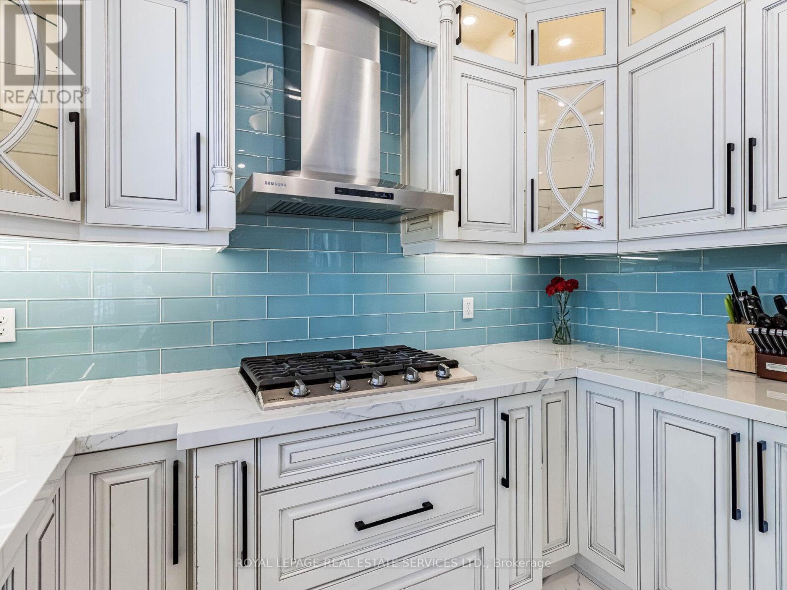 












22 RISEBOROUGH DRIVE

,
Brampton,




Ontario
L6P3W6

