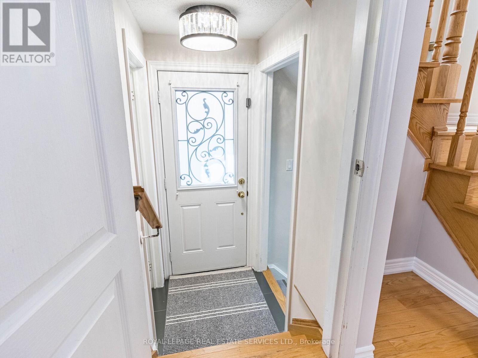 












22 RISEBOROUGH DRIVE

,
Brampton,




Ontario
L6P3W6


