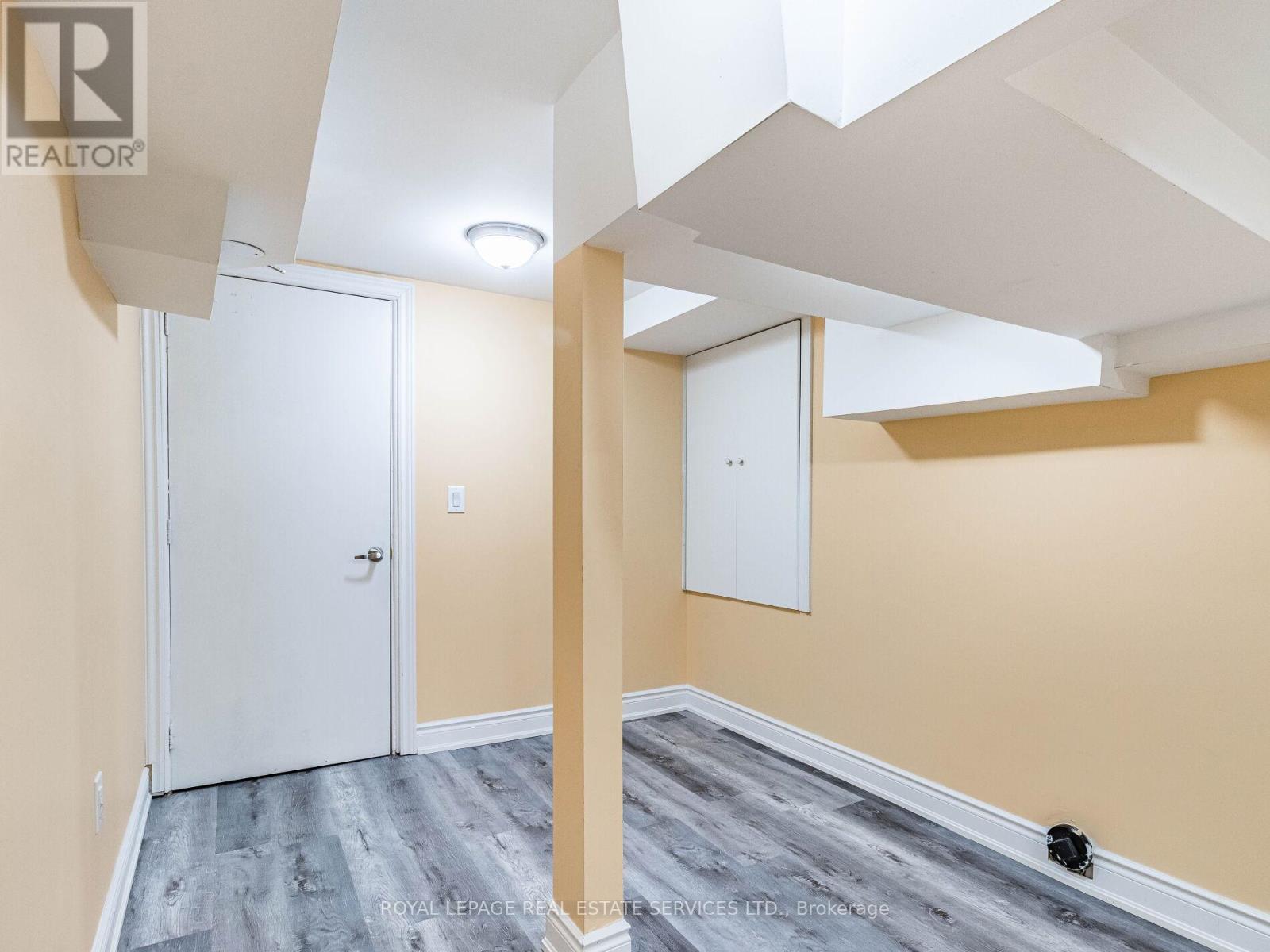 












22 RISEBOROUGH DRIVE

,
Brampton,




Ontario
L6P3W6

