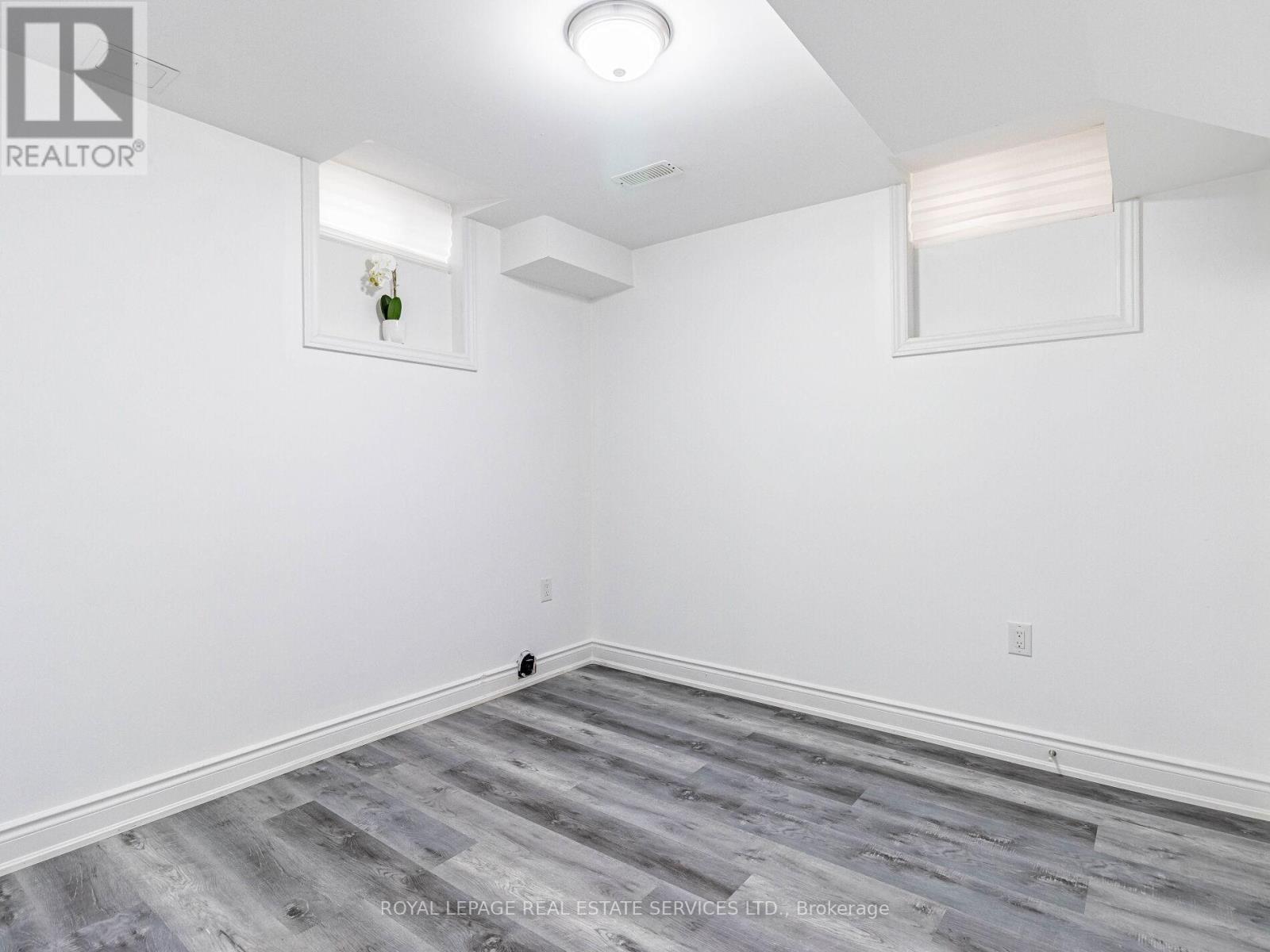 












22 RISEBOROUGH DRIVE

,
Brampton,




Ontario
L6P3W6


