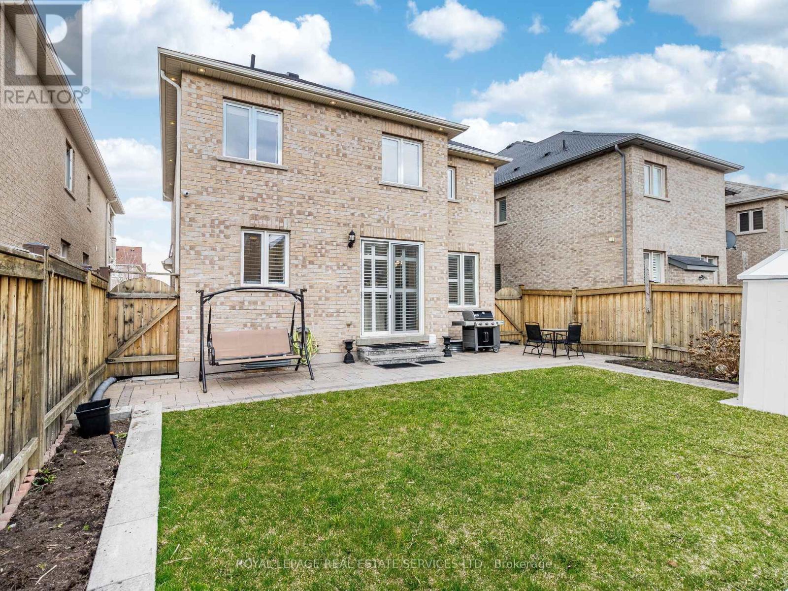 












22 RISEBOROUGH DRIVE

,
Brampton,




Ontario
L6P3W6

