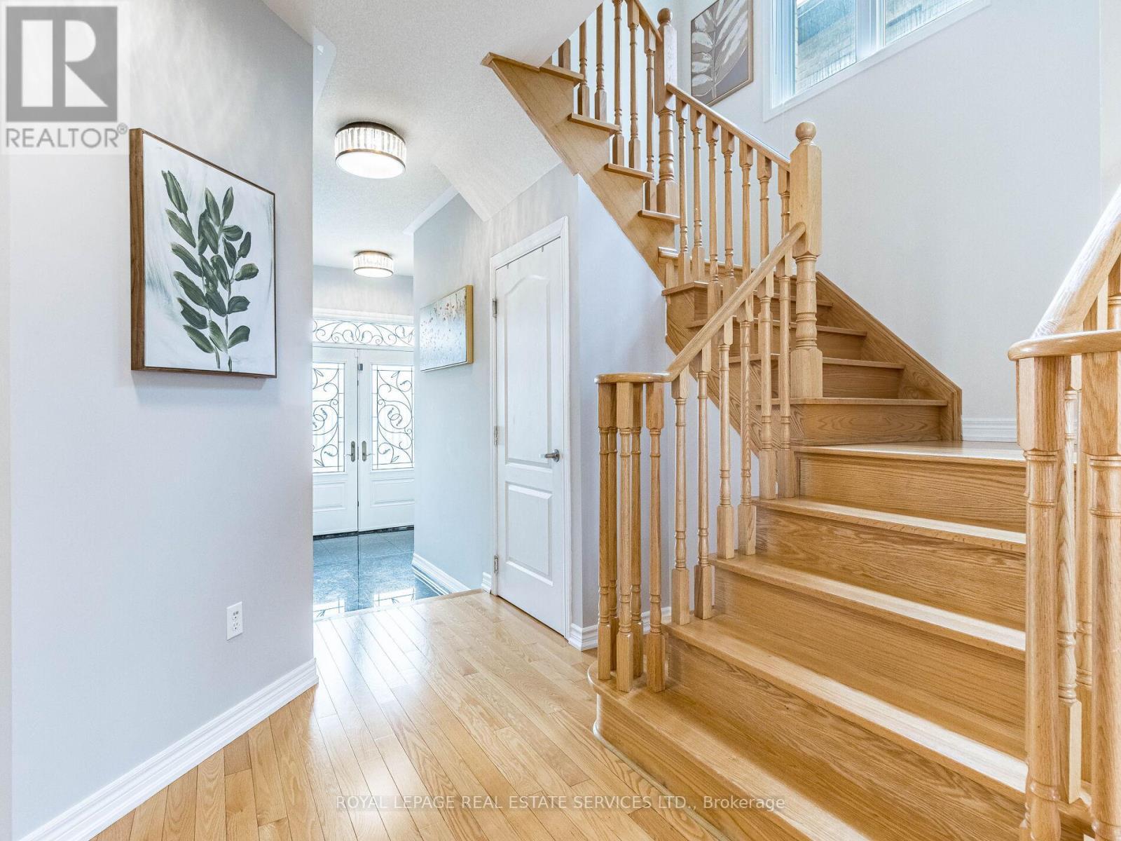 












22 RISEBOROUGH DRIVE

,
Brampton,




Ontario
L6P3W6

