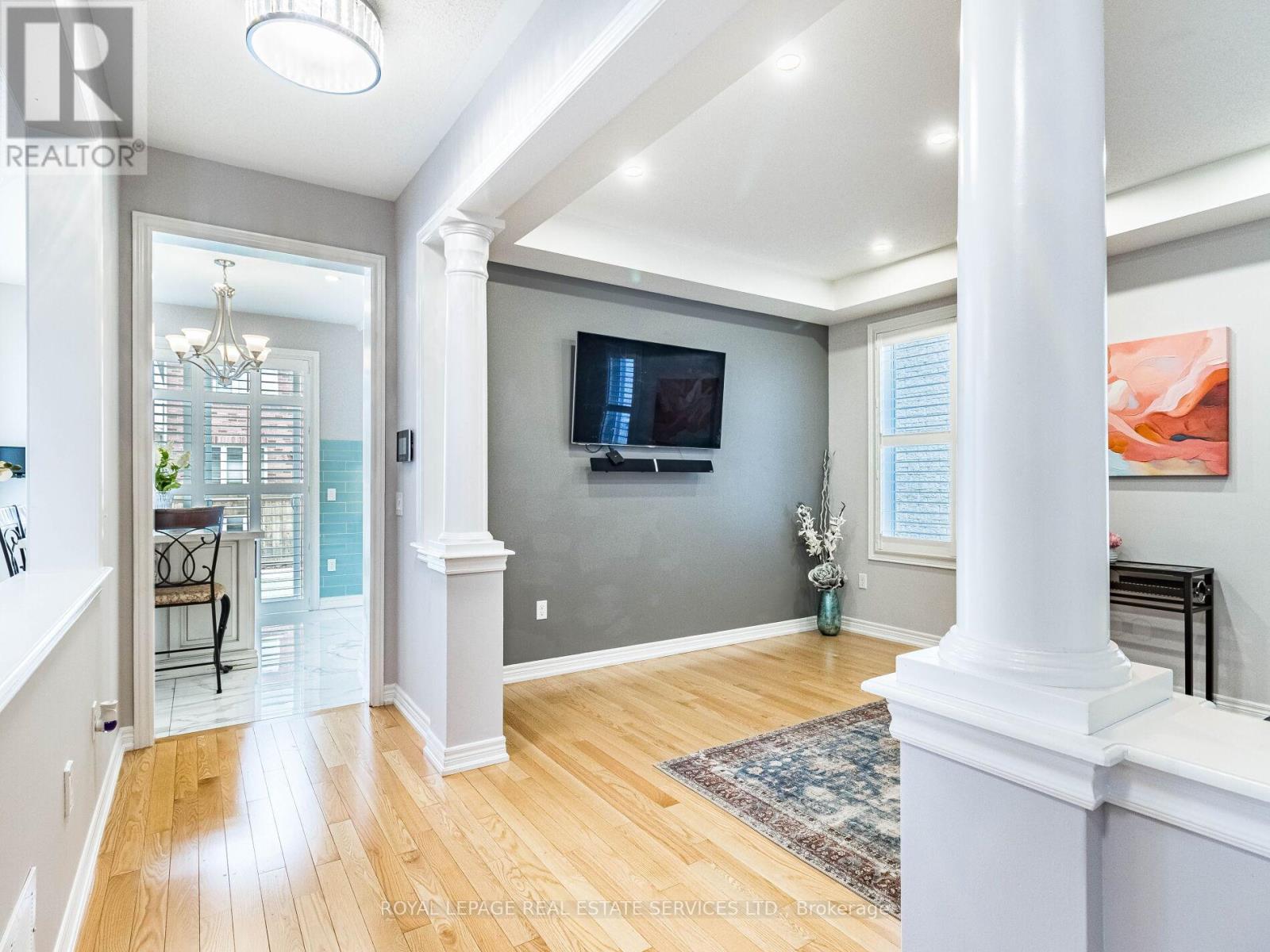












22 RISEBOROUGH DRIVE

,
Brampton,




Ontario
L6P3W6


