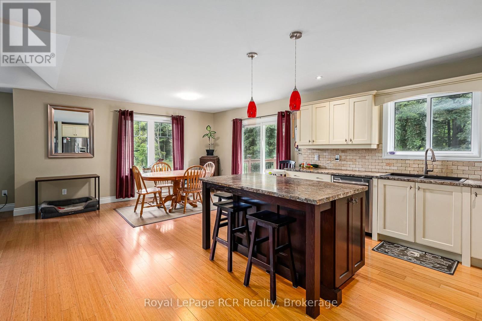 












180 RAGLAN STREET

,
Grey Highlands,




Ontario
N0C1E0

