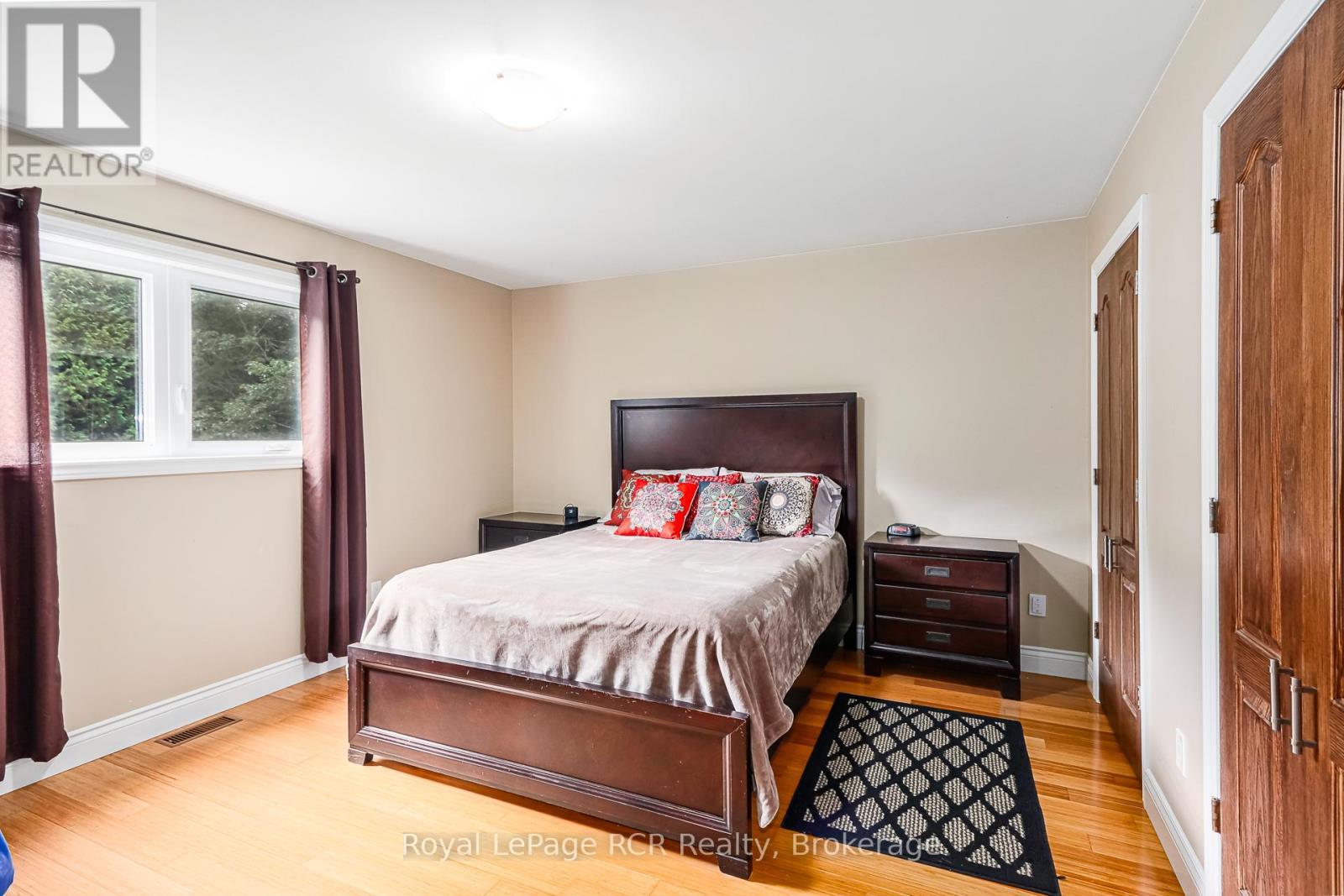 












180 RAGLAN STREET

,
Grey Highlands,




Ontario
N0C1E0

