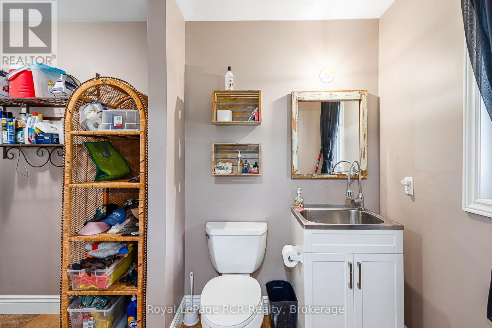 












180 RAGLAN STREET

,
Grey Highlands,




Ontario
N0C1E0

