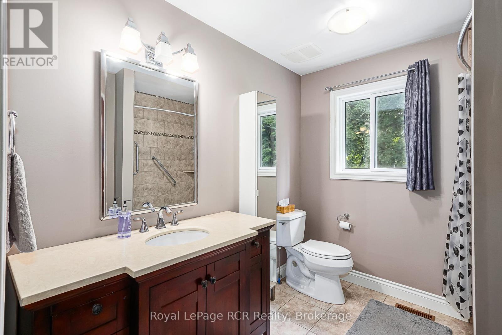 












180 RAGLAN STREET

,
Grey Highlands,




Ontario
N0C1E0

