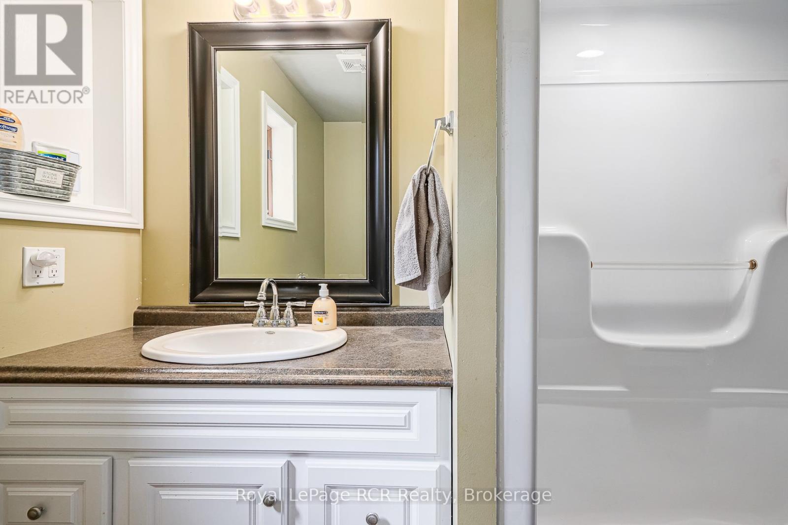 












180 RAGLAN STREET

,
Grey Highlands,




Ontario
N0C1E0

