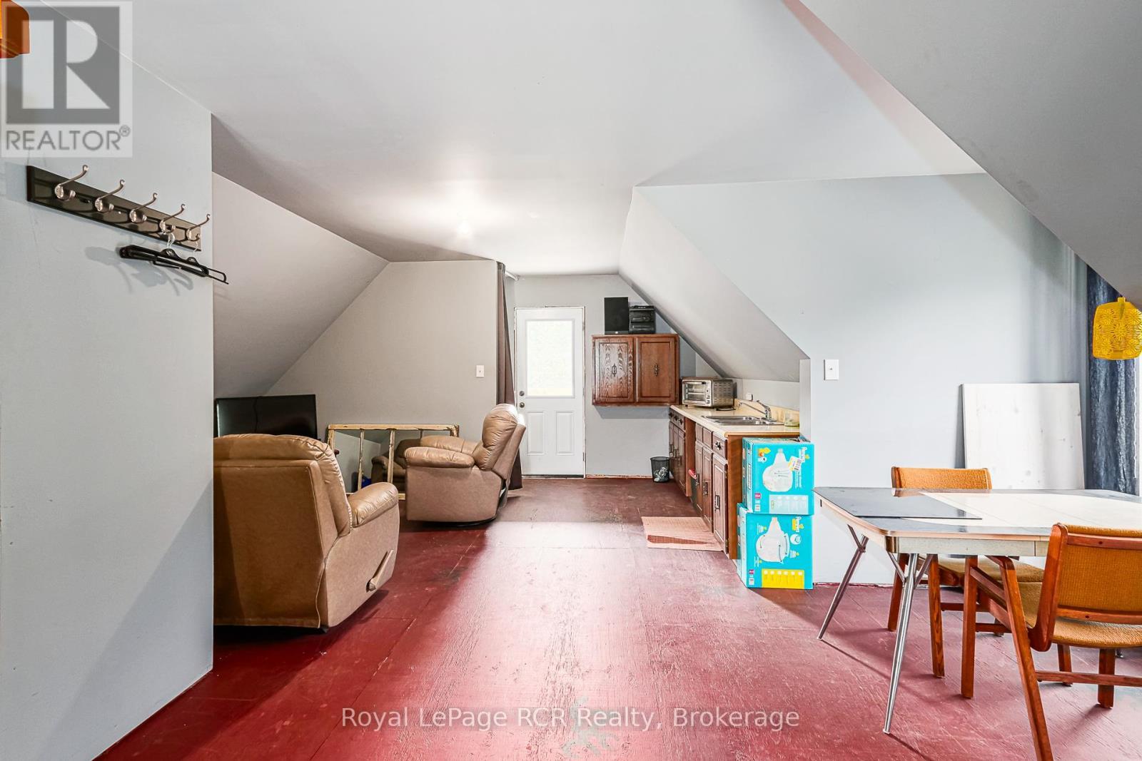 












180 RAGLAN STREET

,
Grey Highlands,




Ontario
N0C1E0

