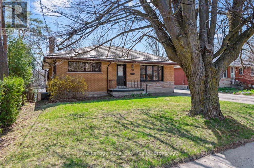 












320 VICTORIA ROAD N

,
Guelph (Riverside Park),




Ontario
N1E5J4

