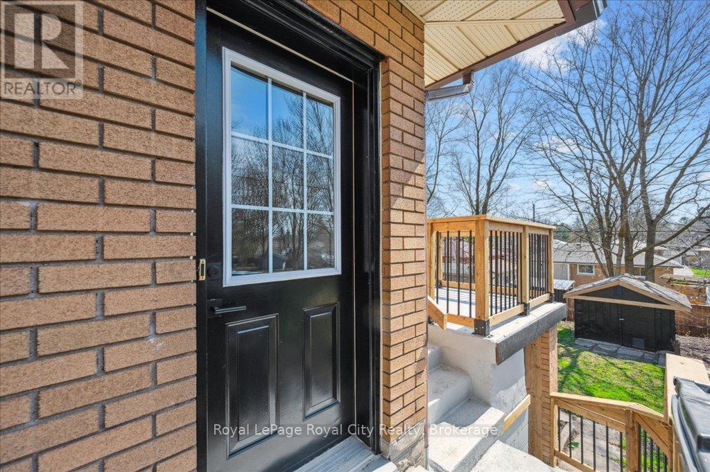 












320 VICTORIA ROAD N

,
Guelph (Riverside Park),




Ontario
N1E5J4

