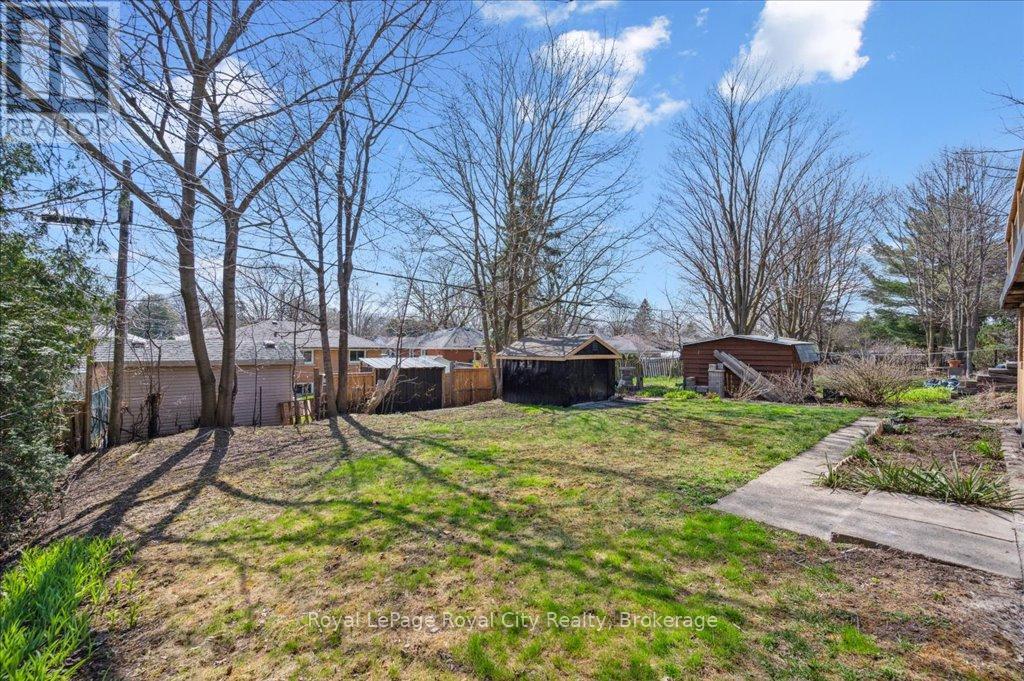 












320 VICTORIA ROAD N

,
Guelph (Riverside Park),




Ontario
N1E5J4


