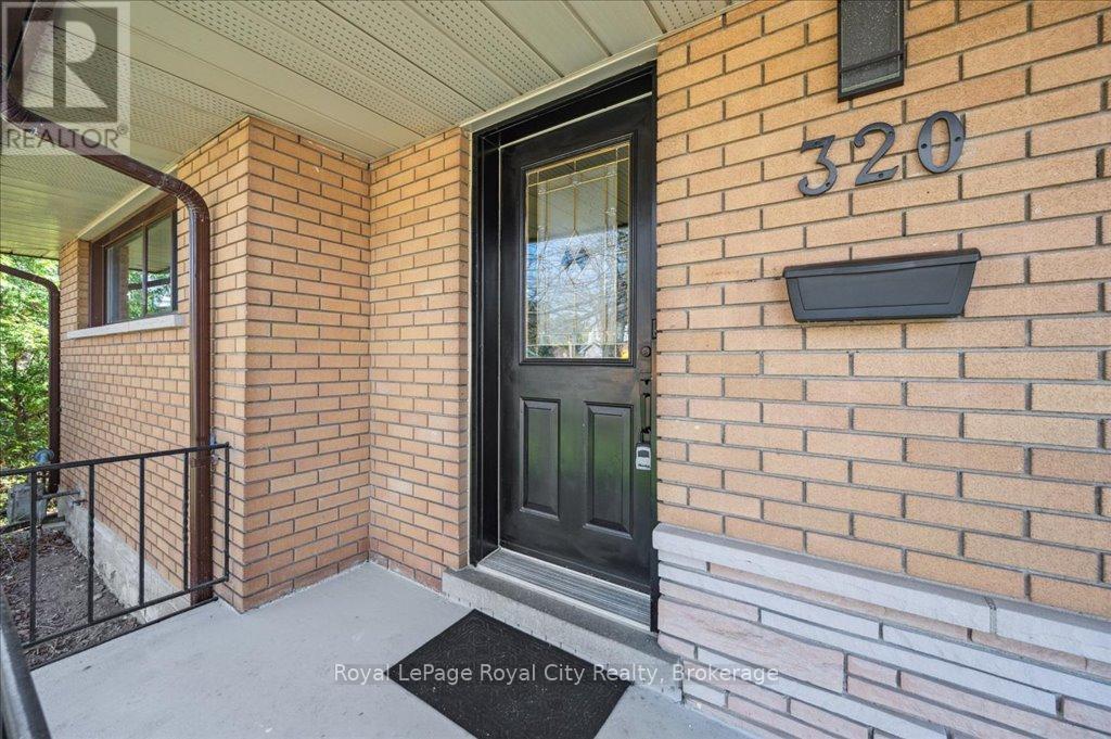 












320 VICTORIA ROAD N

,
Guelph (Riverside Park),




Ontario
N1E5J4

