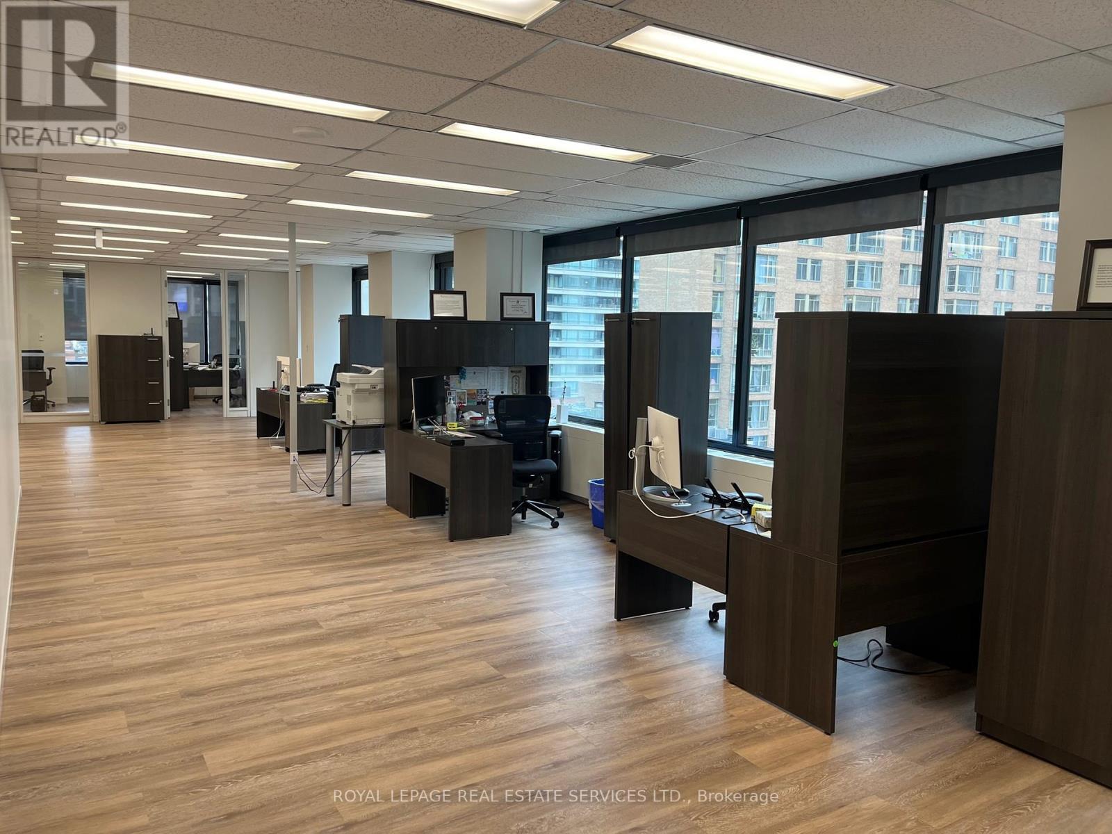 












420 - 180 DUNDAS STREET W

,
Toronto,




Ontario
M5G1Z8

