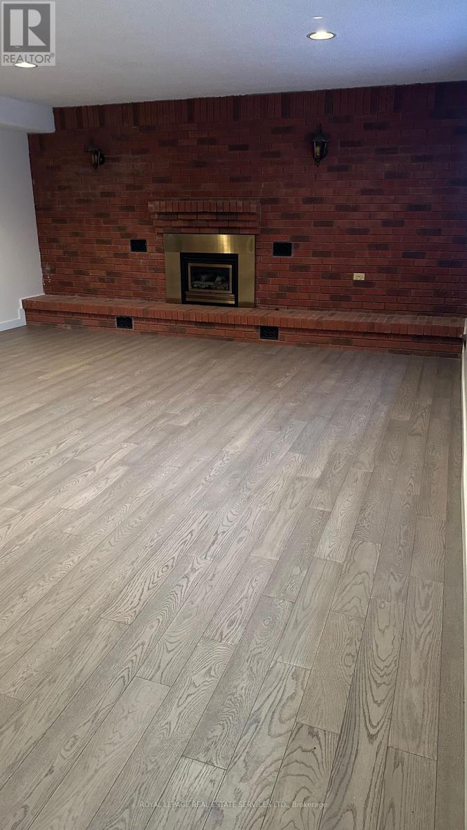 












1128 PINEGROVE ROAD

,
Oakville,




Ontario
L6L2W6

