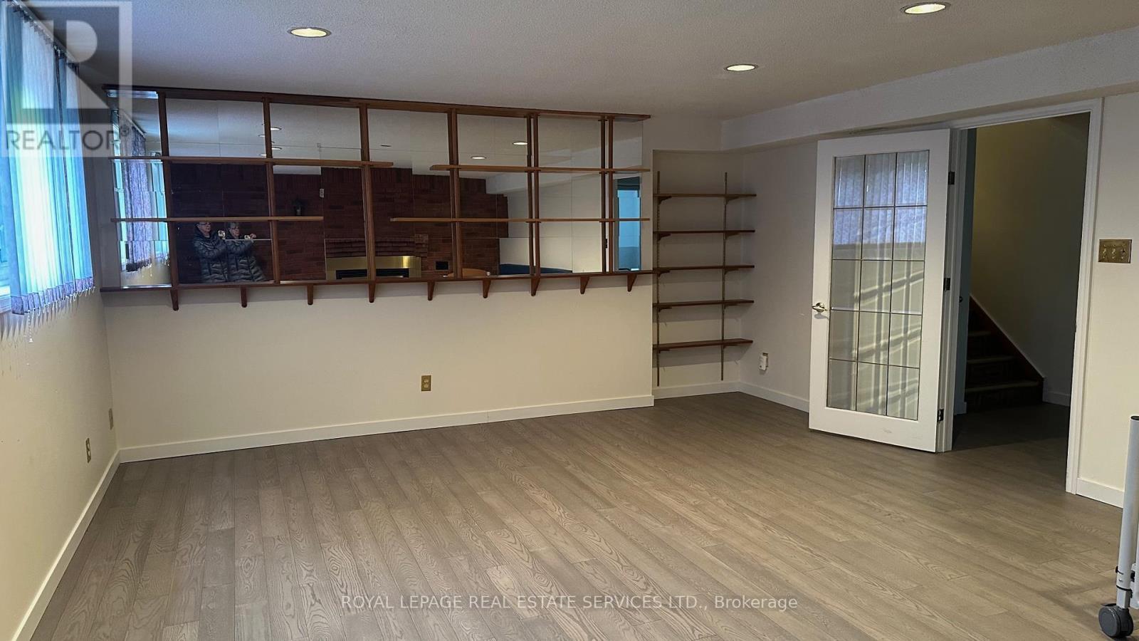 












1128 PINEGROVE ROAD

,
Oakville,




Ontario
L6L2W6

