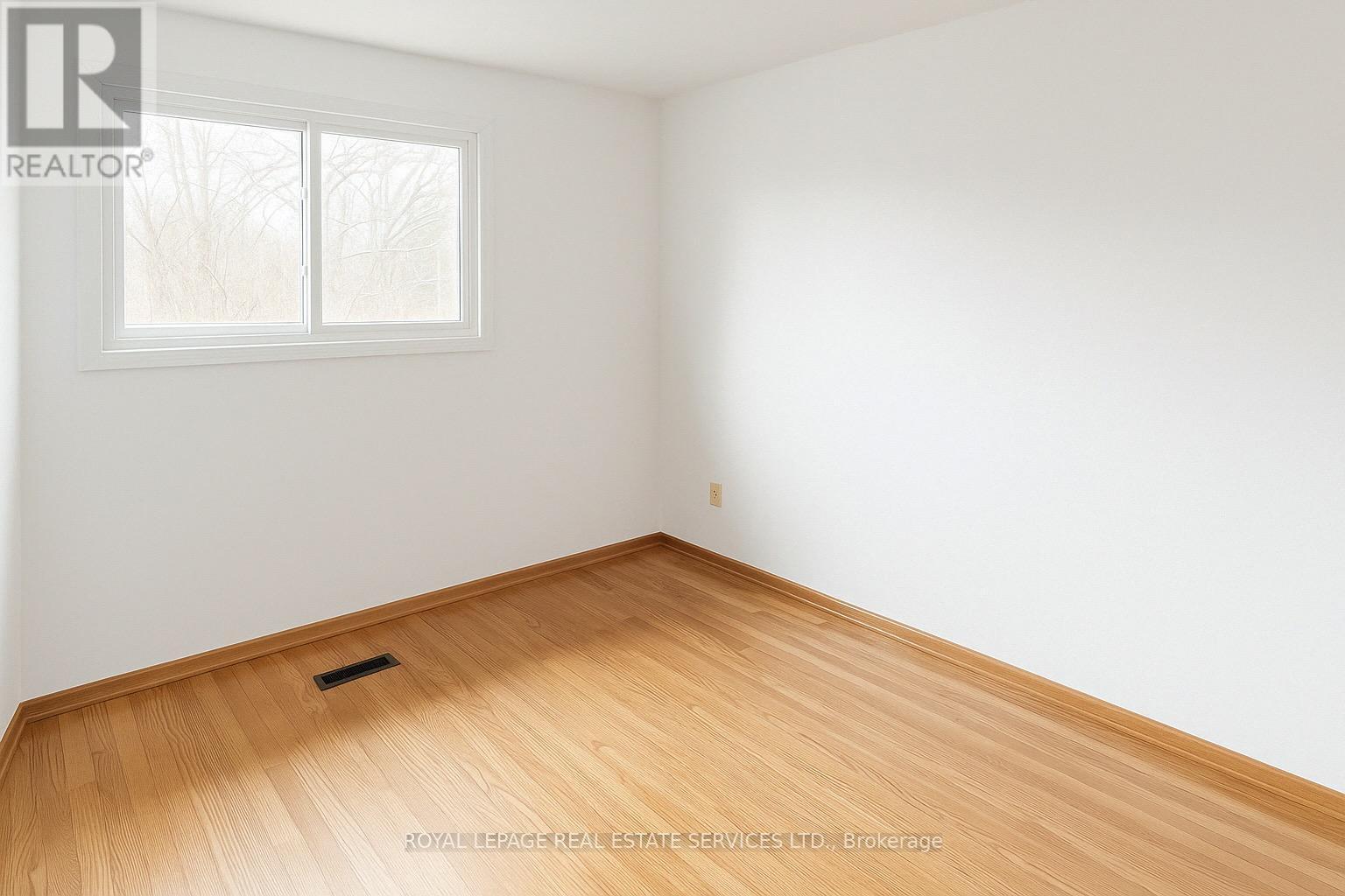 












1128 PINEGROVE ROAD

,
Oakville,




Ontario
L6L2W6

