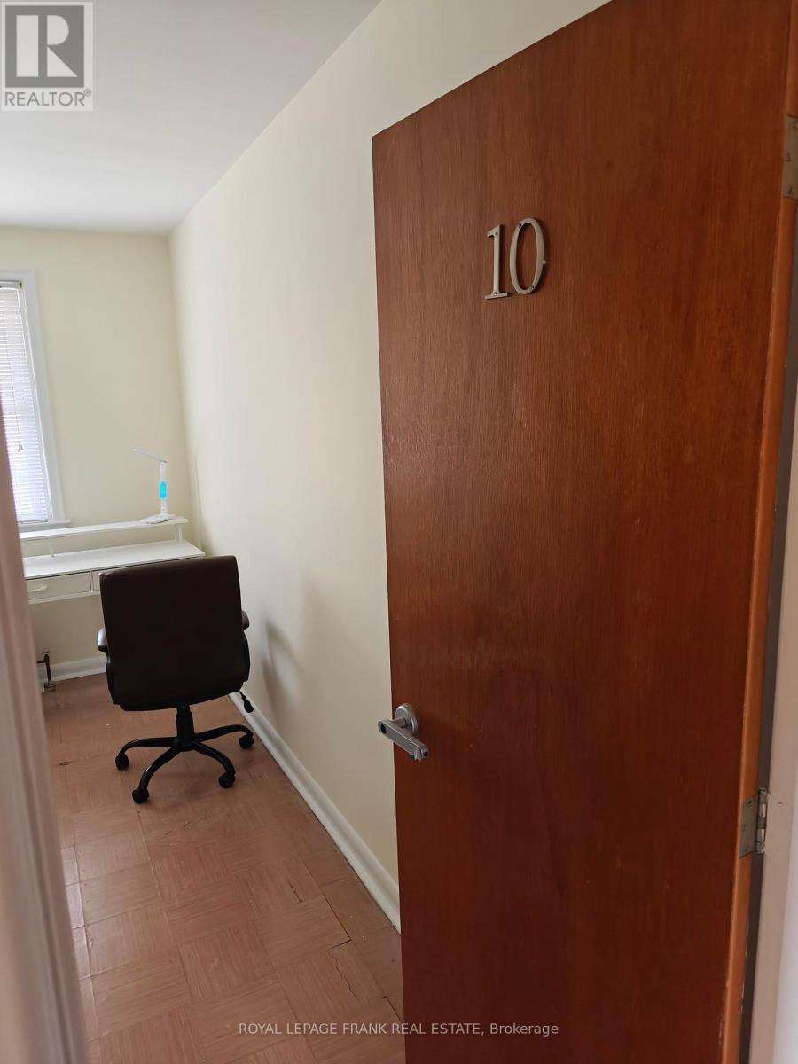 












ROOM #10 - 374 CENTRAL PARK BOULEVARD S

,
Oshawa (Central),




Ontario
L1H5X2

