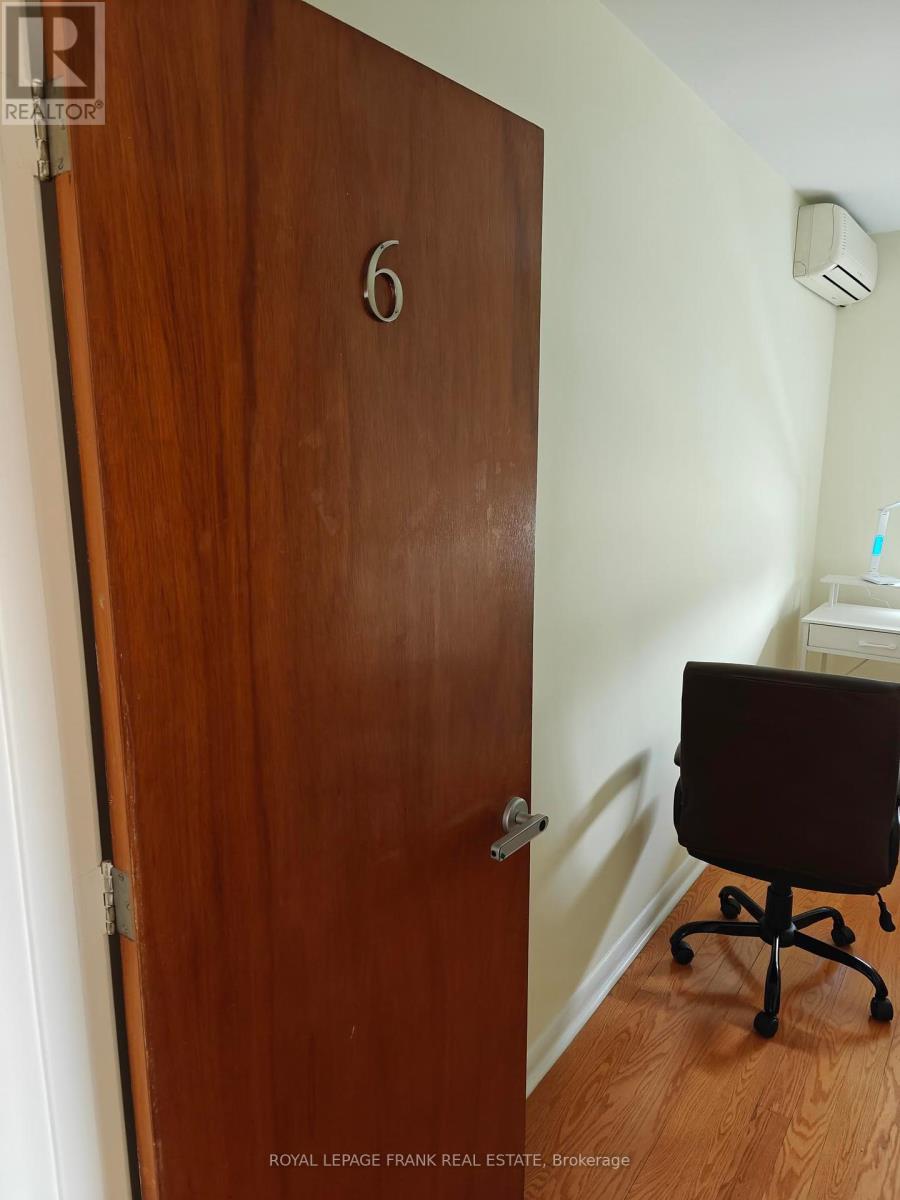 












ROOM #6 - 374 CENTRAL PARK BOULEVARD S

,
Oshawa (Central),




Ontario
L1H5X2

