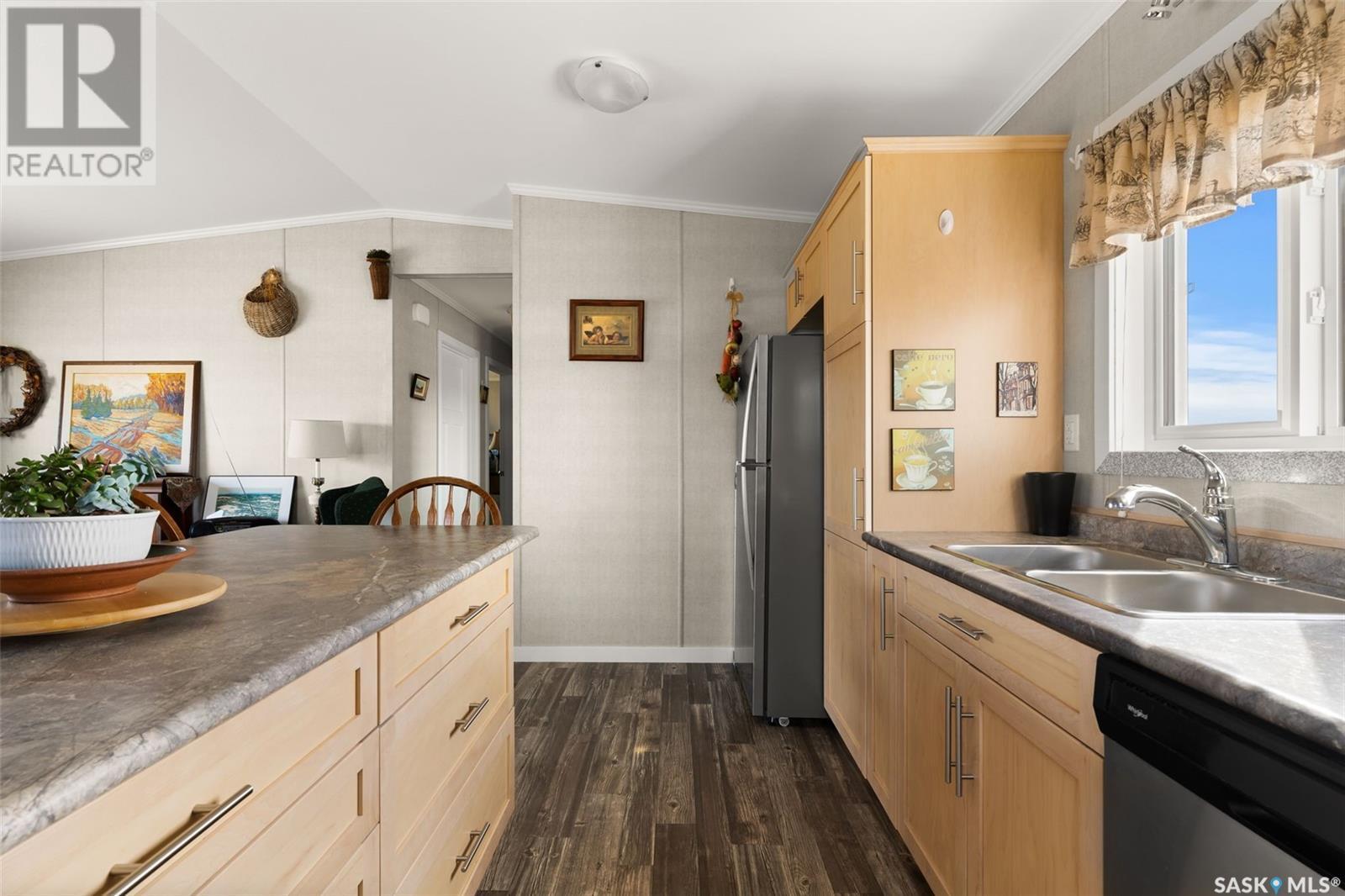 












213 Barber ROAD

,
Collingwood Lakeshore Estates,




Saskatchewan
S0G4V0

