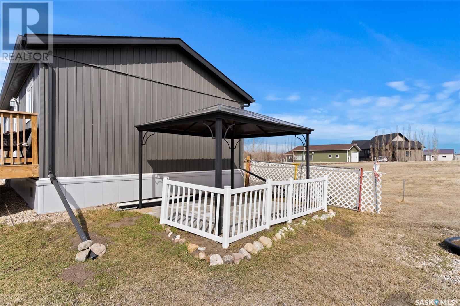 












213 Barber ROAD

,
Collingwood Lakeshore Estates,




Saskatchewan
S0G4V0

