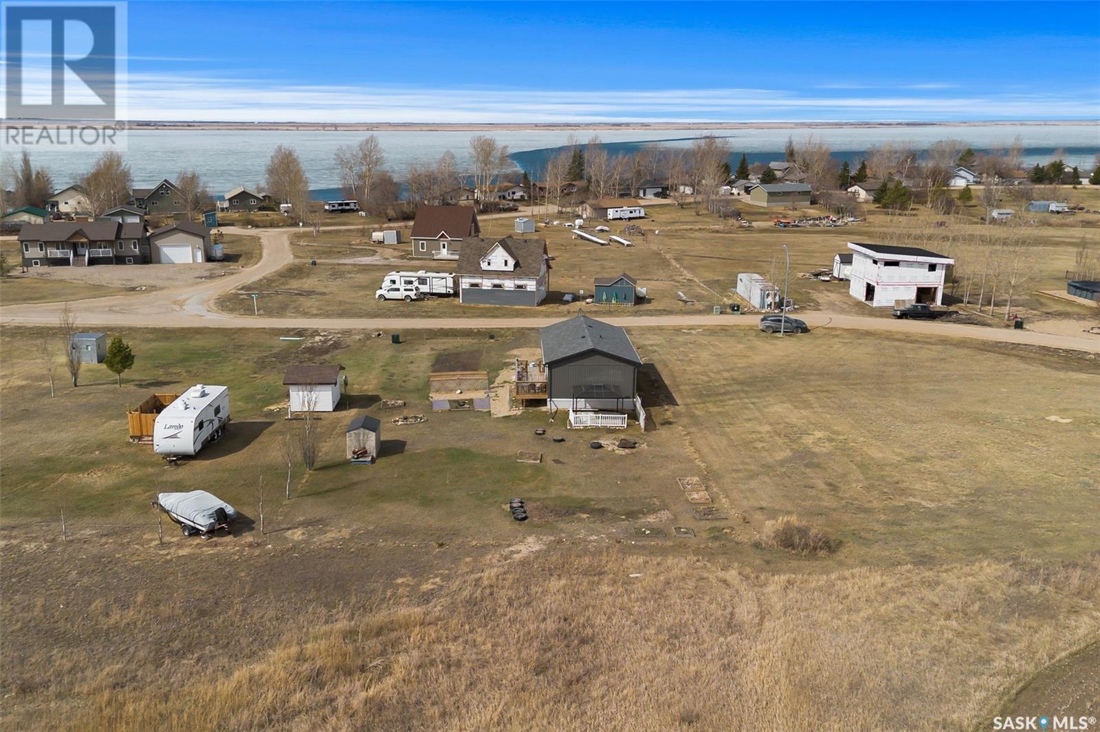












213 Barber ROAD

,
Collingwood Lakeshore Estates,




Saskatchewan
S0G4V0

