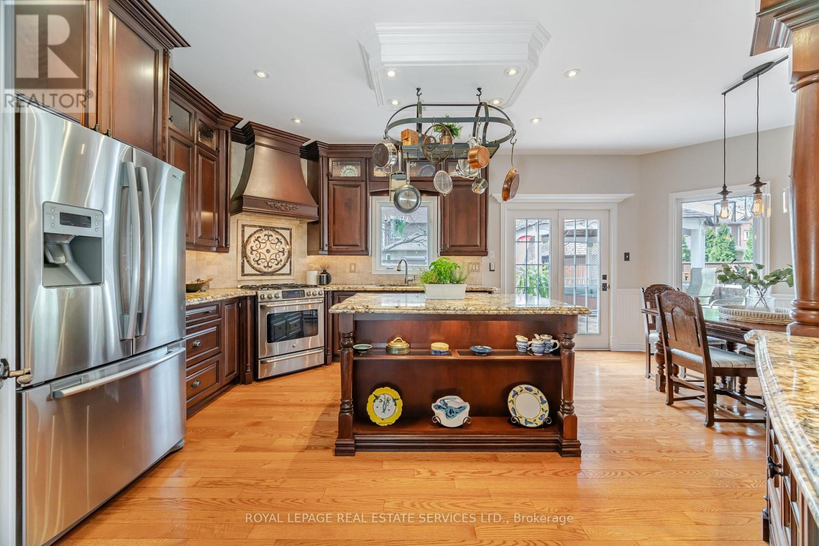 












2097 ARBOURVIEW DRIVE

,
Oakville,




Ontario
L6M3P3

