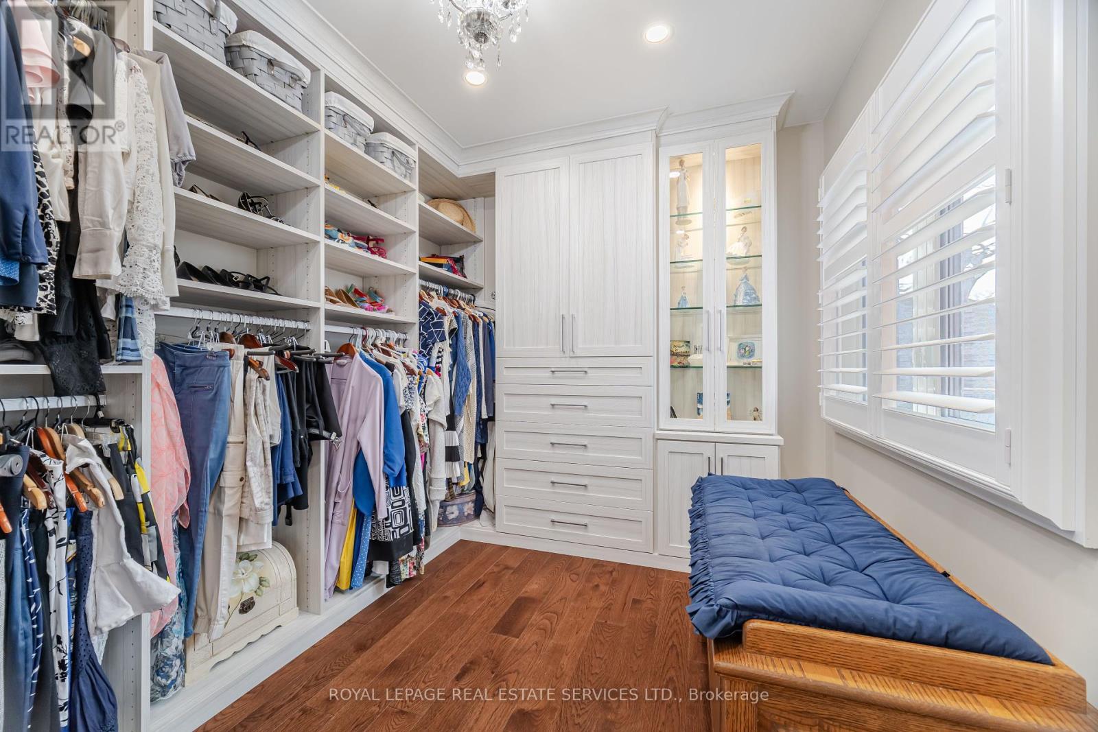 












2097 ARBOURVIEW DRIVE

,
Oakville,




Ontario
L6M3P3

