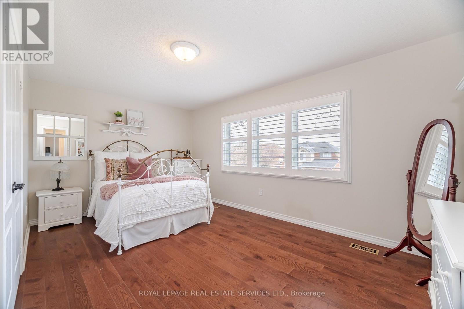 












2097 ARBOURVIEW DRIVE

,
Oakville,




Ontario
L6M3P3

