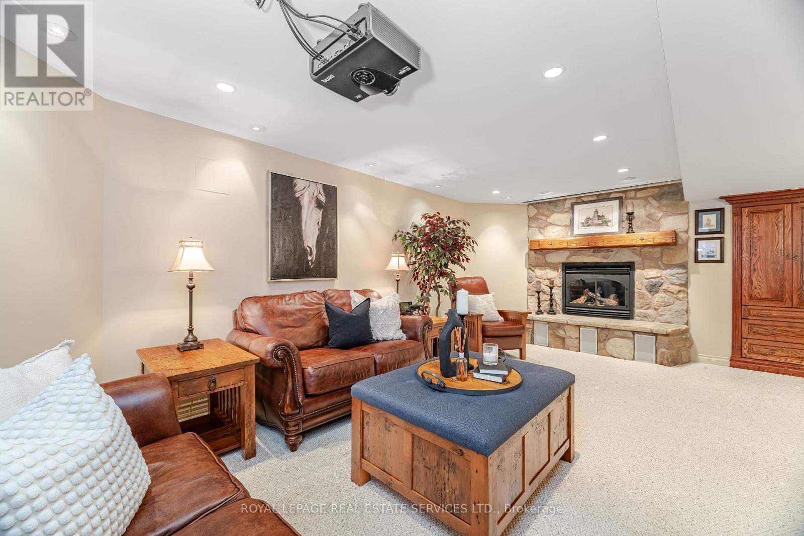 












2097 ARBOURVIEW DRIVE

,
Oakville,




Ontario
L6M3P3

