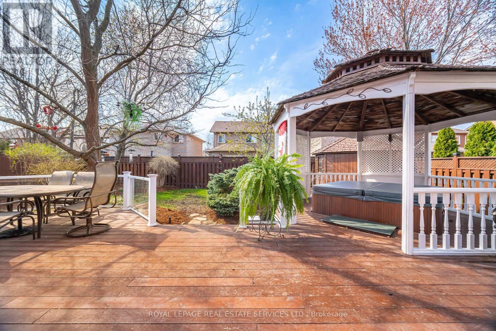 












2097 ARBOURVIEW DRIVE

,
Oakville,




Ontario
L6M3P3


