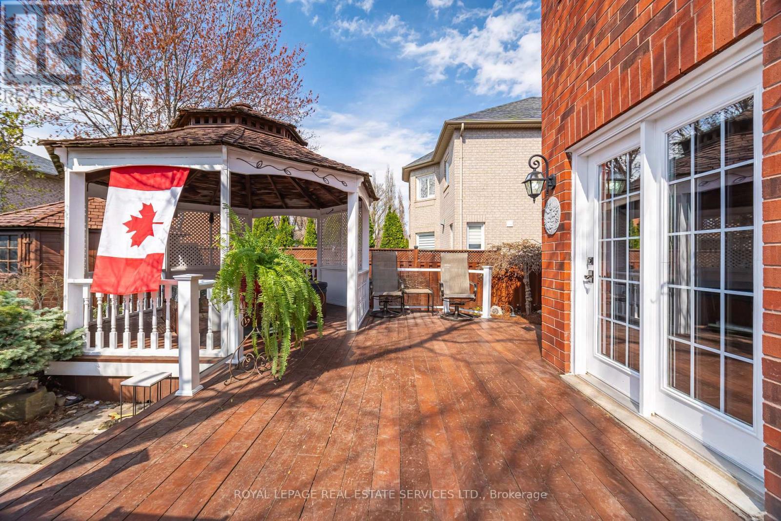 












2097 ARBOURVIEW DRIVE

,
Oakville,




Ontario
L6M3P3

