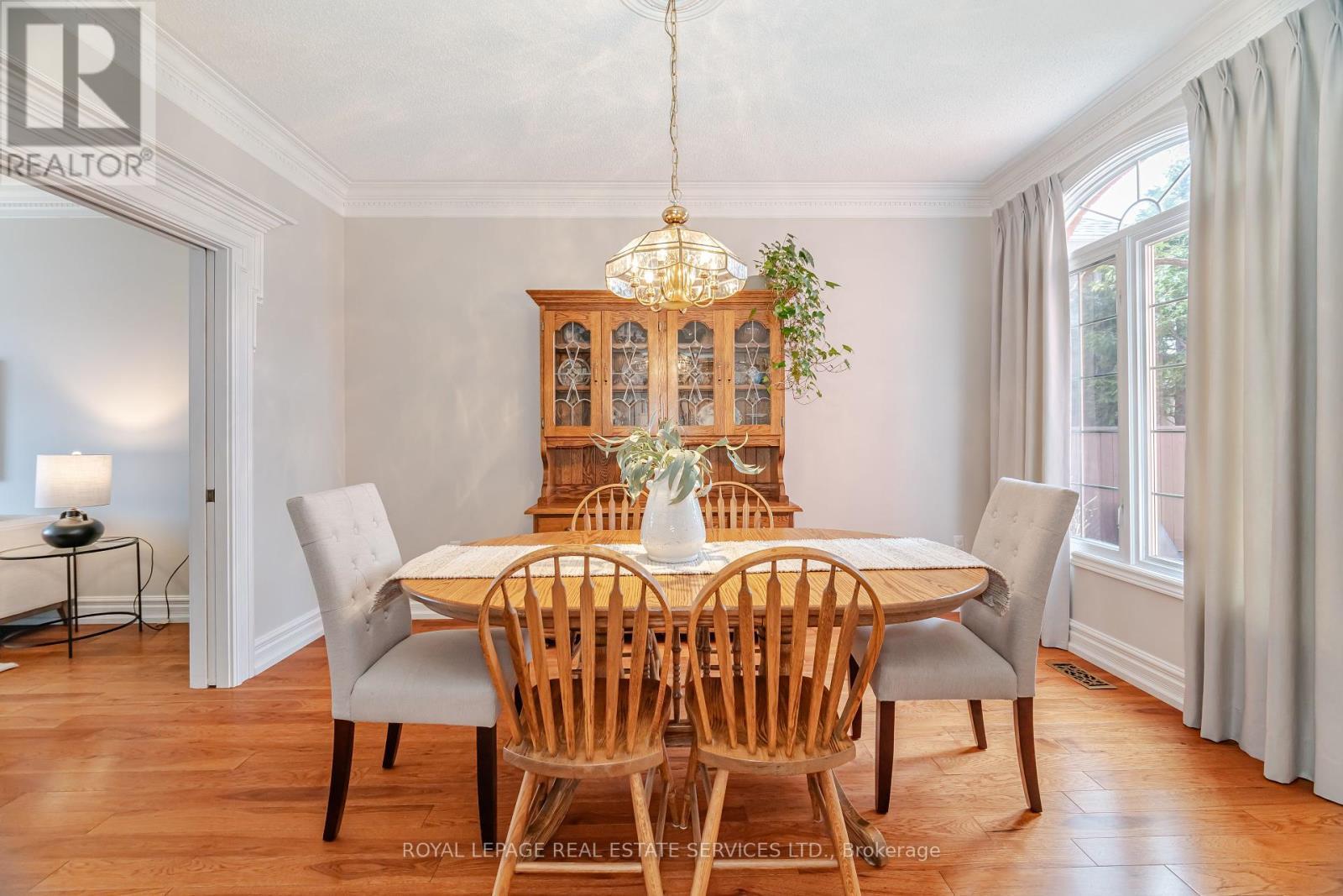












2097 ARBOURVIEW DRIVE

,
Oakville,




Ontario
L6M3P3

