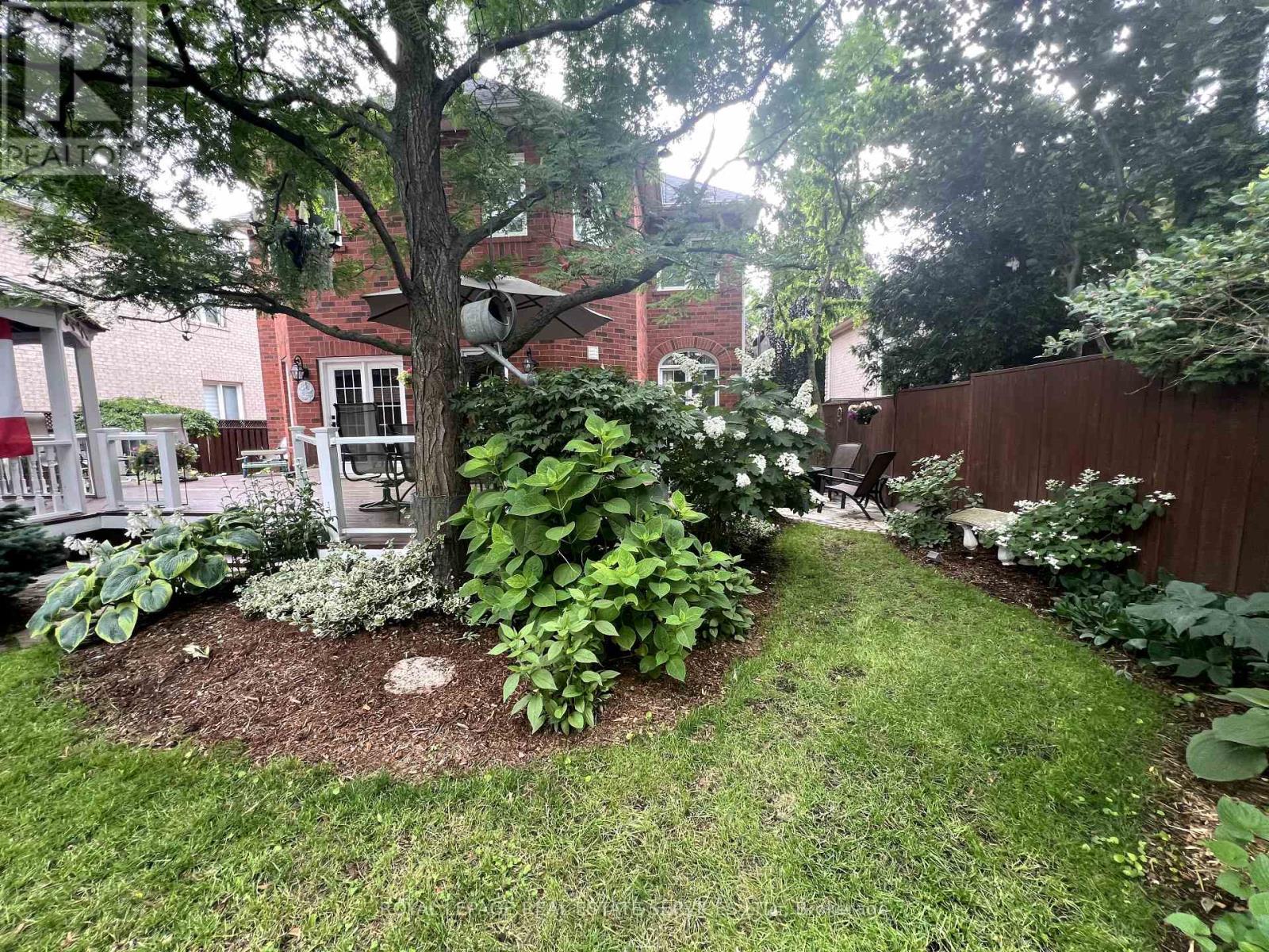 












2097 ARBOURVIEW DRIVE

,
Oakville,




Ontario
L6M3P3

