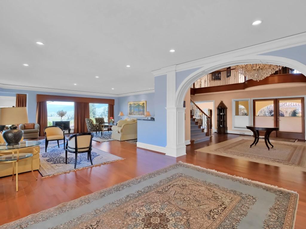 









3240


Pooley

Road,
Kelowna,




BC
V1W 4G7

