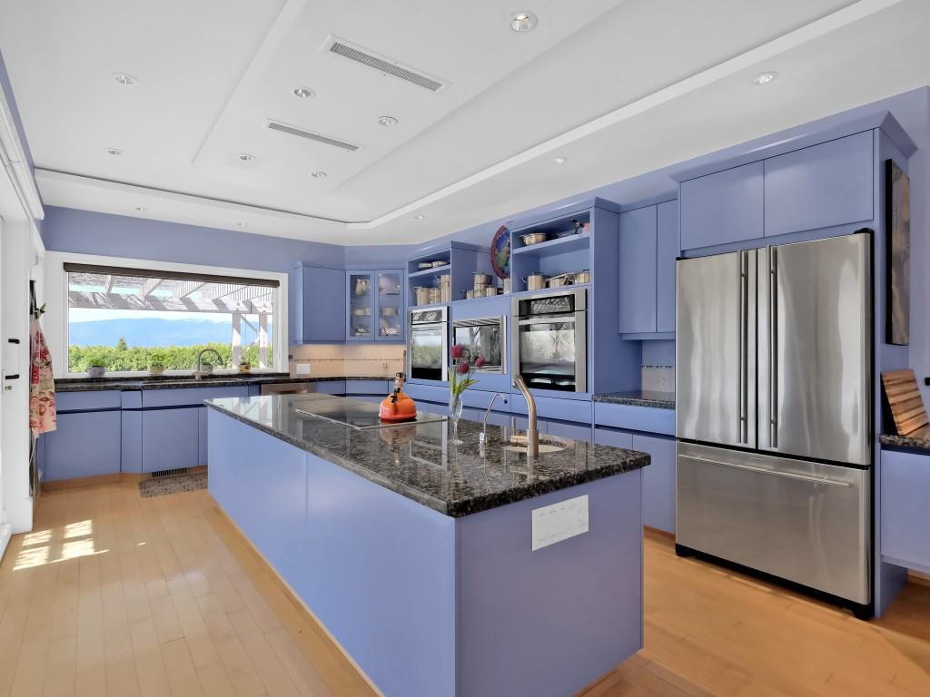 









3240


Pooley

Road,
Kelowna,




BC
V1W 4G7

