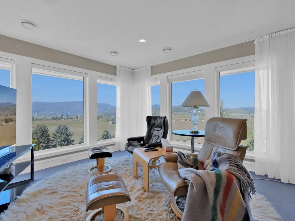 









3240


Pooley

Road,
Kelowna,




BC
V1W 4G7

