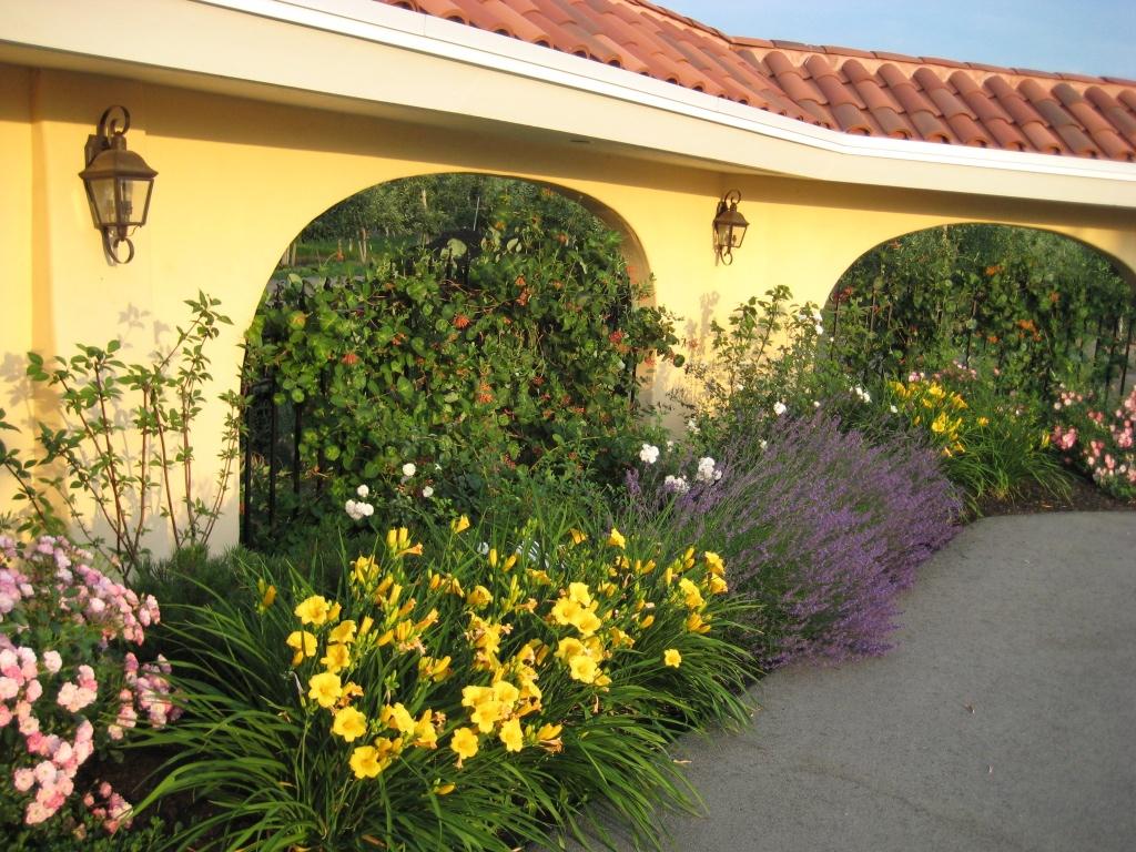 









3240


Pooley

Road,
Kelowna,




BC
V1W 4G7

