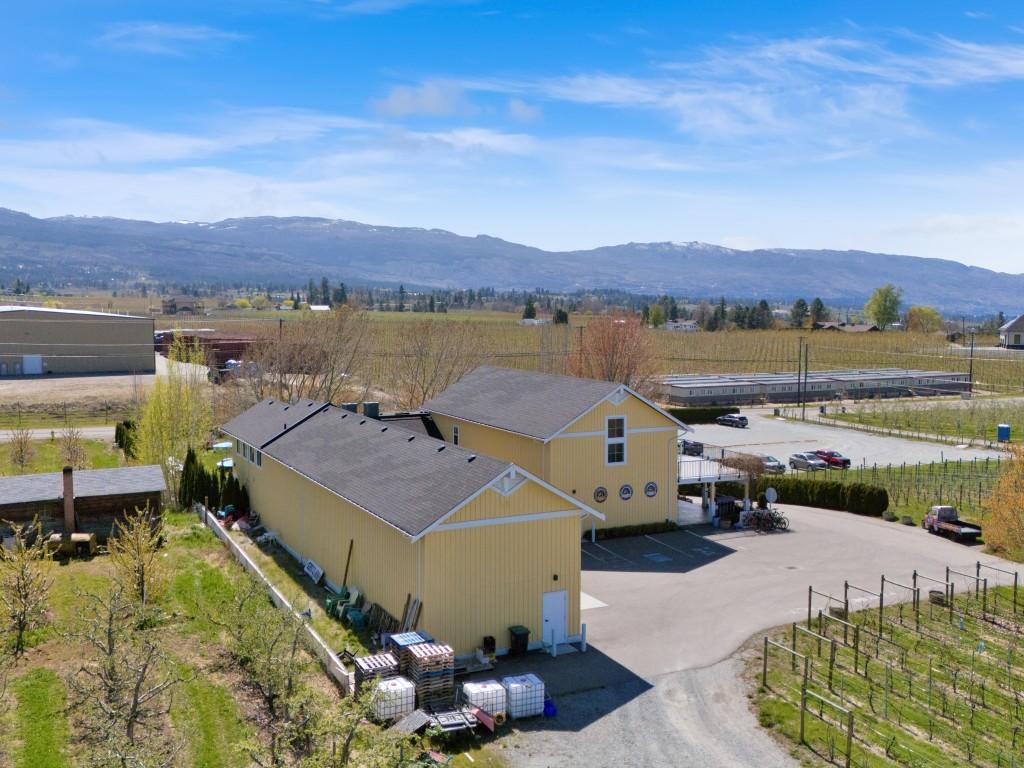 









3240


Pooley

Road,
Kelowna,




BC
V1W 4G7

